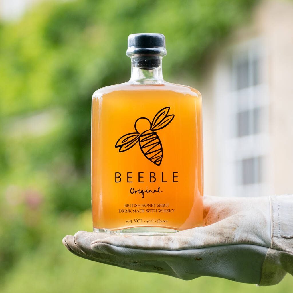 https://www.masterofmalt.com/blog/wp-content/uploads/2021/11/original_beeble-original-honey-whisky-1024x1023.jpg